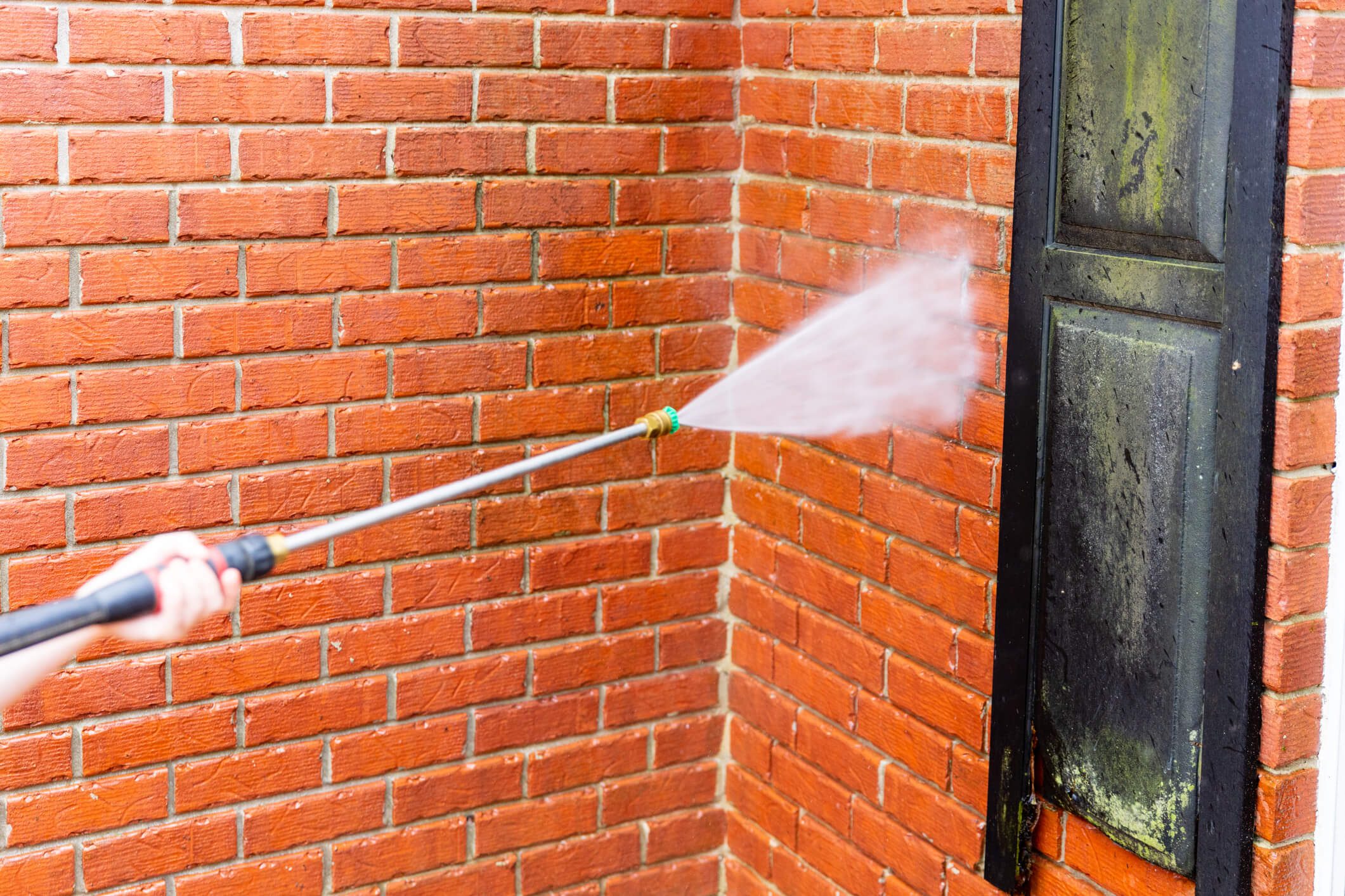 The Advantages of Commercial Pressure Washing